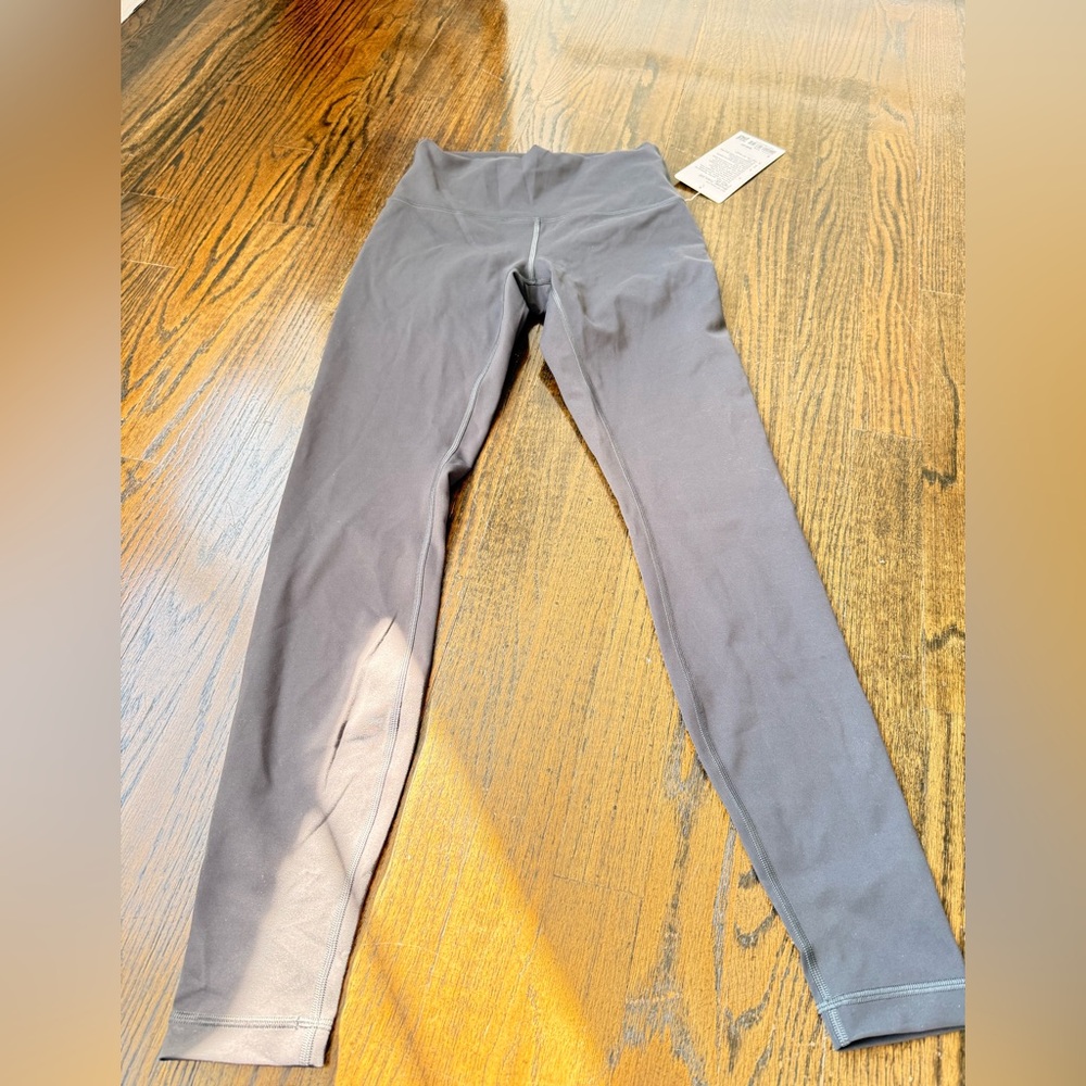 Women’s lululemon wonder train Gray Leggings